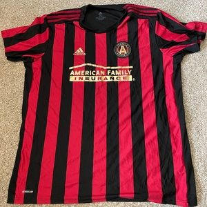 Mens Adidas Atlanta United short sleeve shirt size 2XL